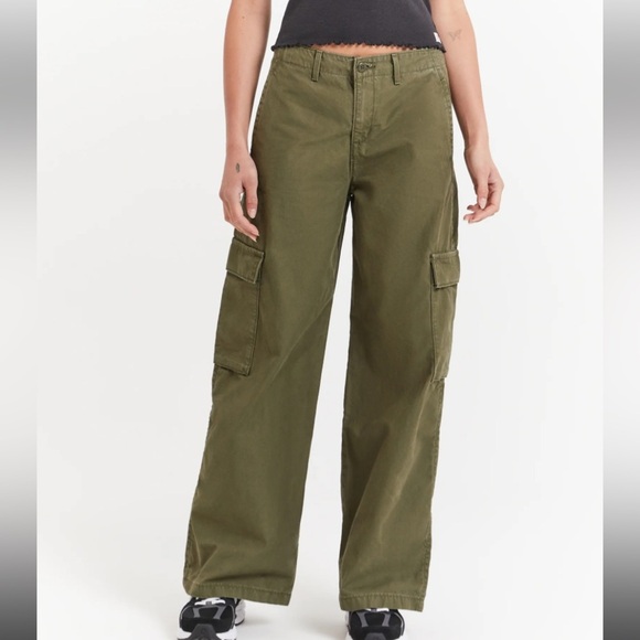 Levi’s Baggy Wide Leg CargoPants, size 30, great condition - Picture 5 of 13
